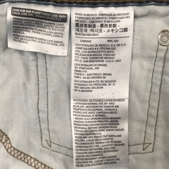 Levi’s  502 distressed edge cutoffs Size 34 - Picture 6 of 7